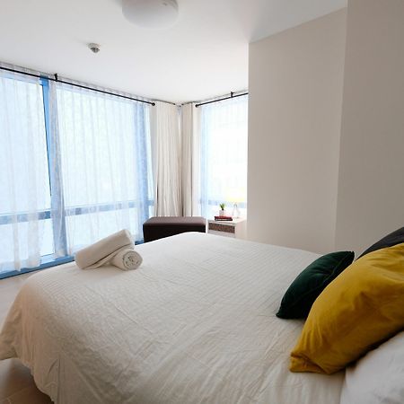 Csuites At Two Central Residences Makati City Zewnętrze zdjęcie