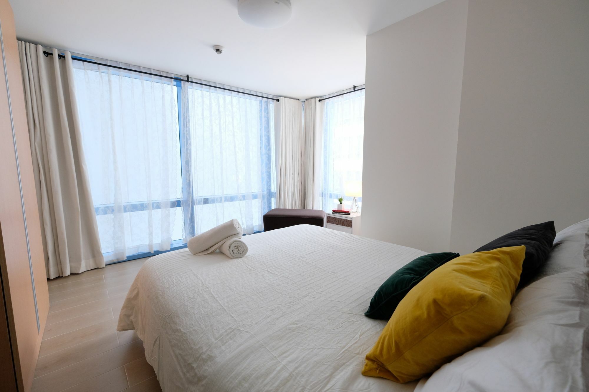 Csuites At Two Central Residences Makati City Zewnętrze zdjęcie